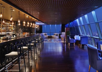 Sky Lounge bar